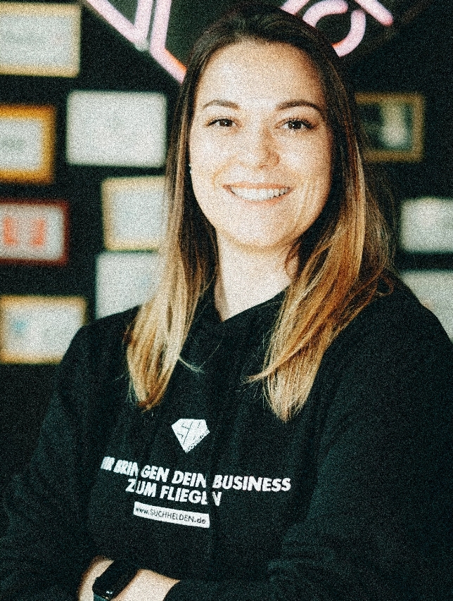 Teamporträt von Tessa Egbert, Suchhelden-Mitarbeiterin